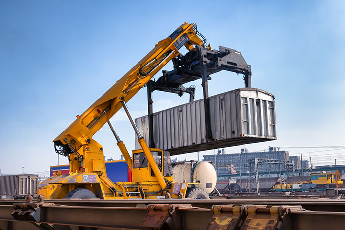 crane loading container